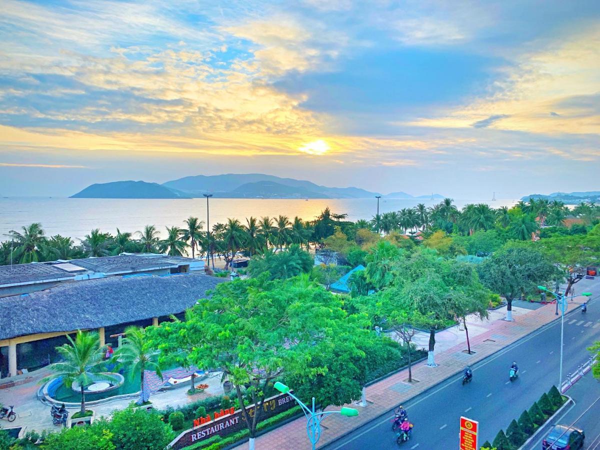 Anh Minh - Manchester Hotel Nha Trang Extérieur photo